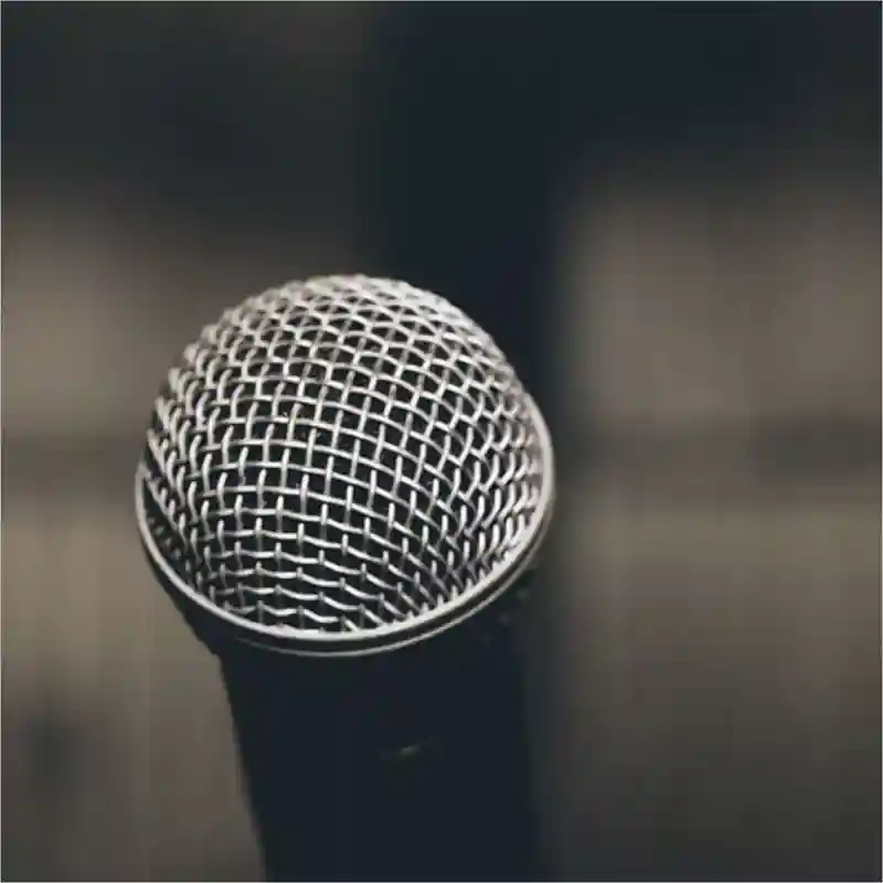Up-close Microphone